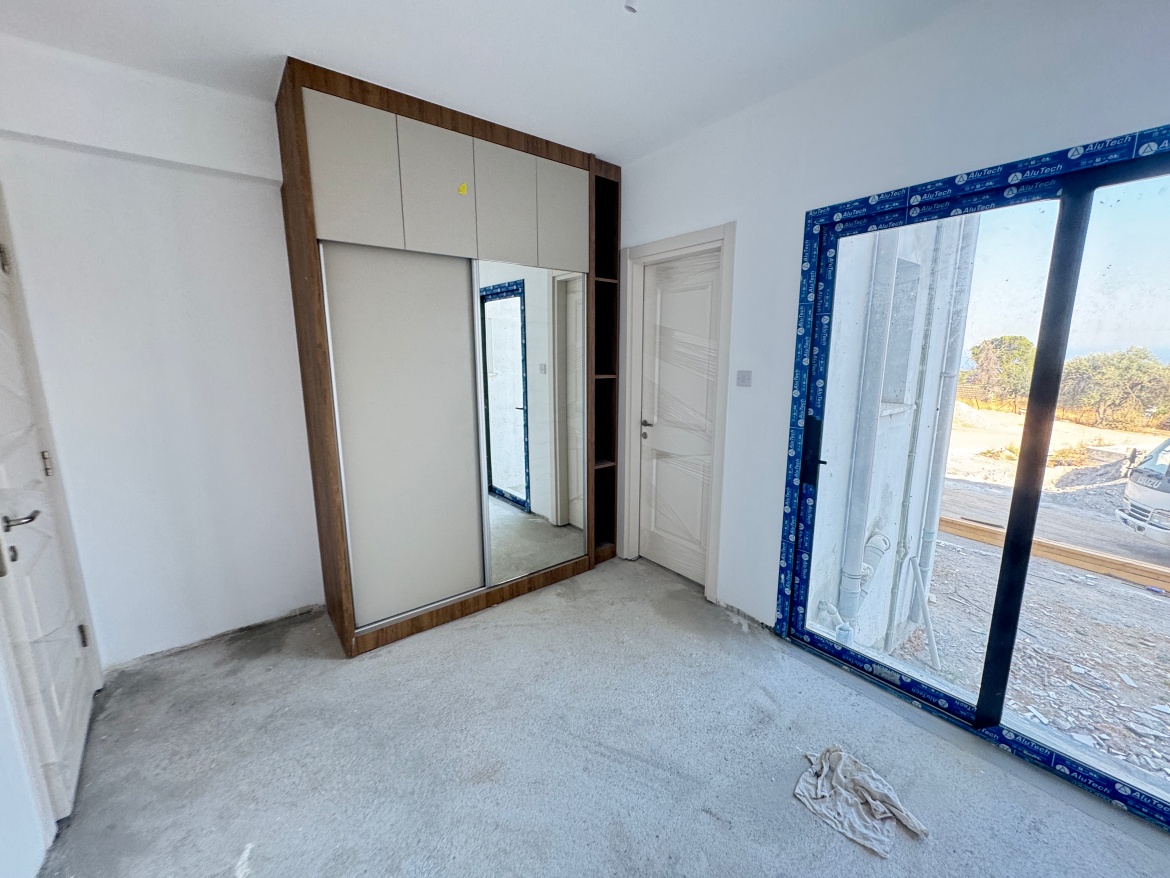 2+1 apartments in a stunning complex in Karaagach. Surrounded by nature and uninterrupted panoramas guaranteed!