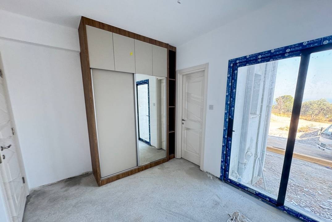 2+1 apartments in a stunning complex in Karaagach. Surrounded by nature and uninterrupted panoramas guaranteed!