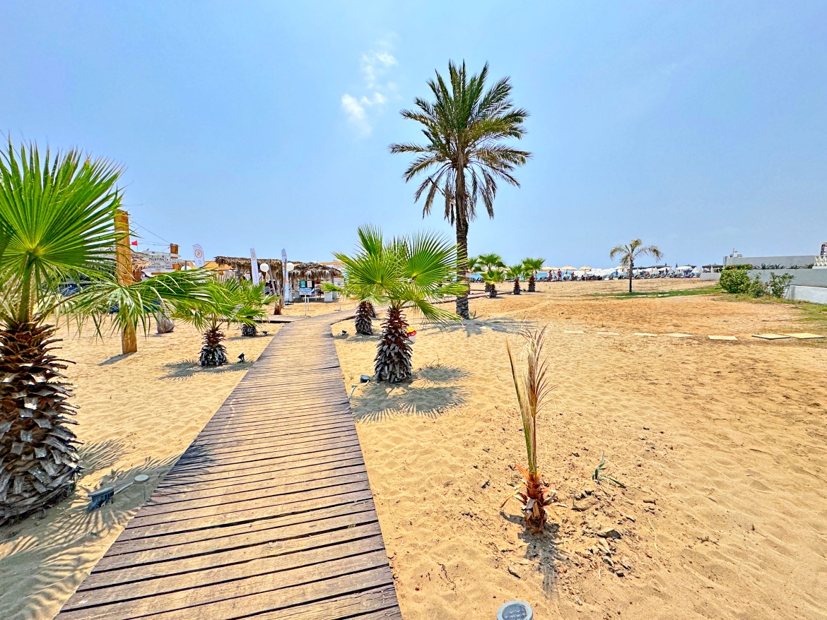 For Sale: 3+1 Seafront Villa in Caesar Beach – Ideal for Living or Investment!