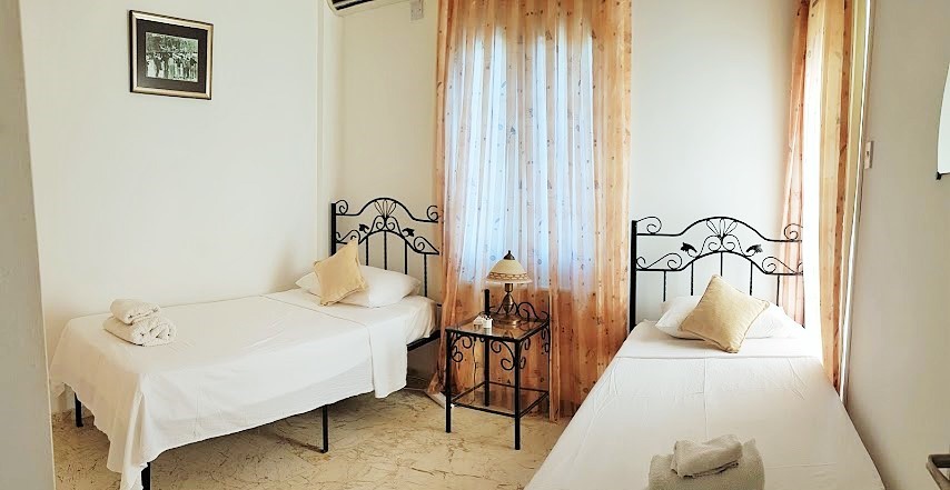 Bellapais Villa, Kyrenia – 3-Bedroom Home with Garden and Views