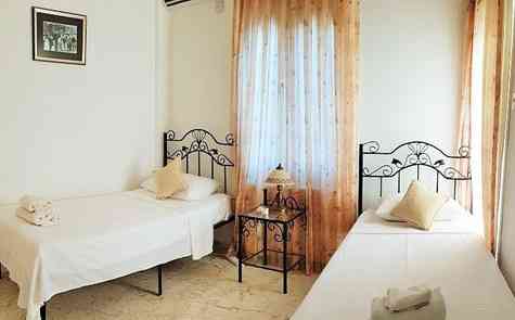 Bellapais Villa, Kyrenia – 3-Bedroom Home with Garden and Views