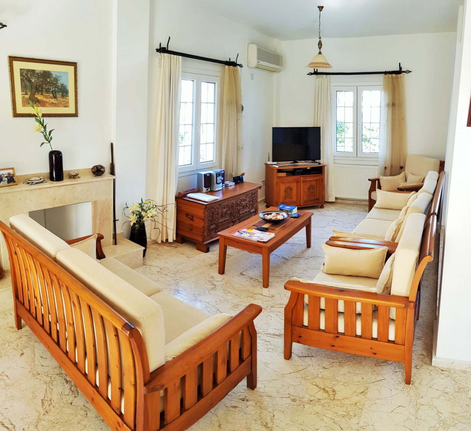 Bellapais Villa, Kyrenia – 3-Bedroom Home with Garden and Views