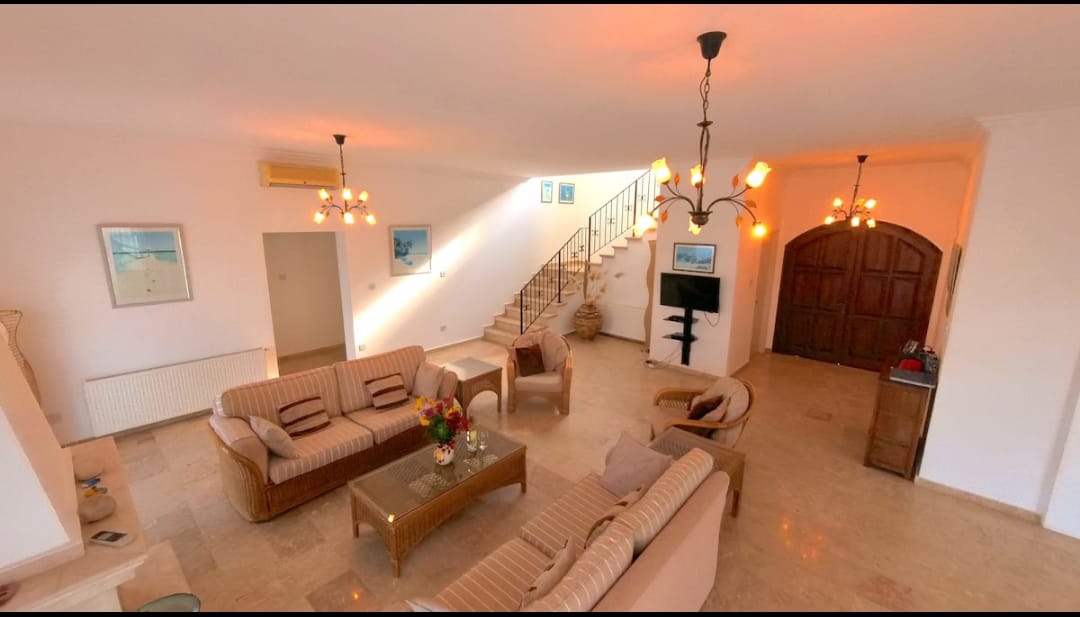 Prestigious Villa in Lower Bellapais with Panoramic Views