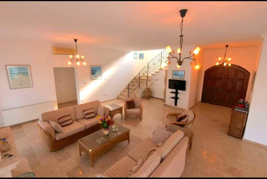 Prestigious Villa in Lower Bellapais with Panoramic Views