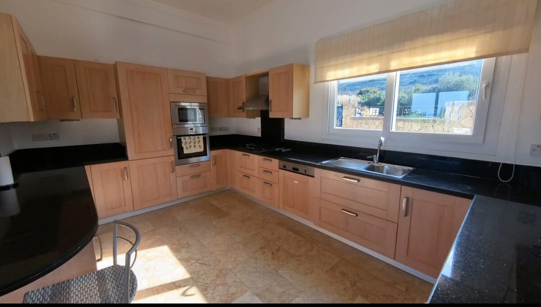 Prestigious Villa in Lower Bellapais with Panoramic Views