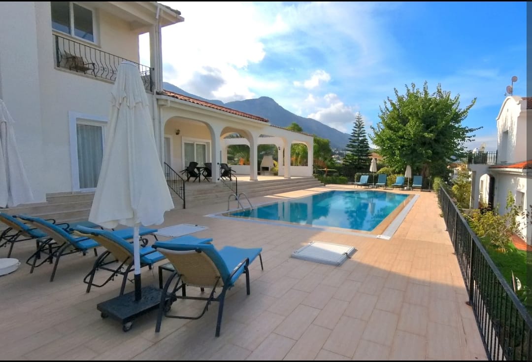 Prestigious Villa in Lower Bellapais with Panoramic Views