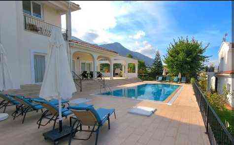 Prestigious Villa in Lower Bellapais with Panoramic Views