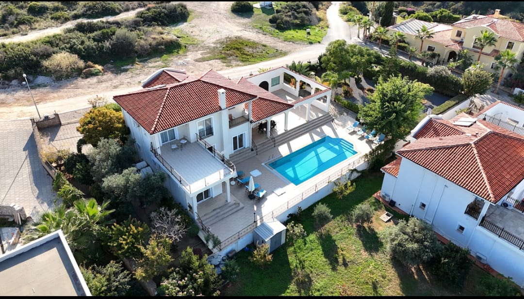 Prestigious Villa in Lower Bellapais with Panoramic Views