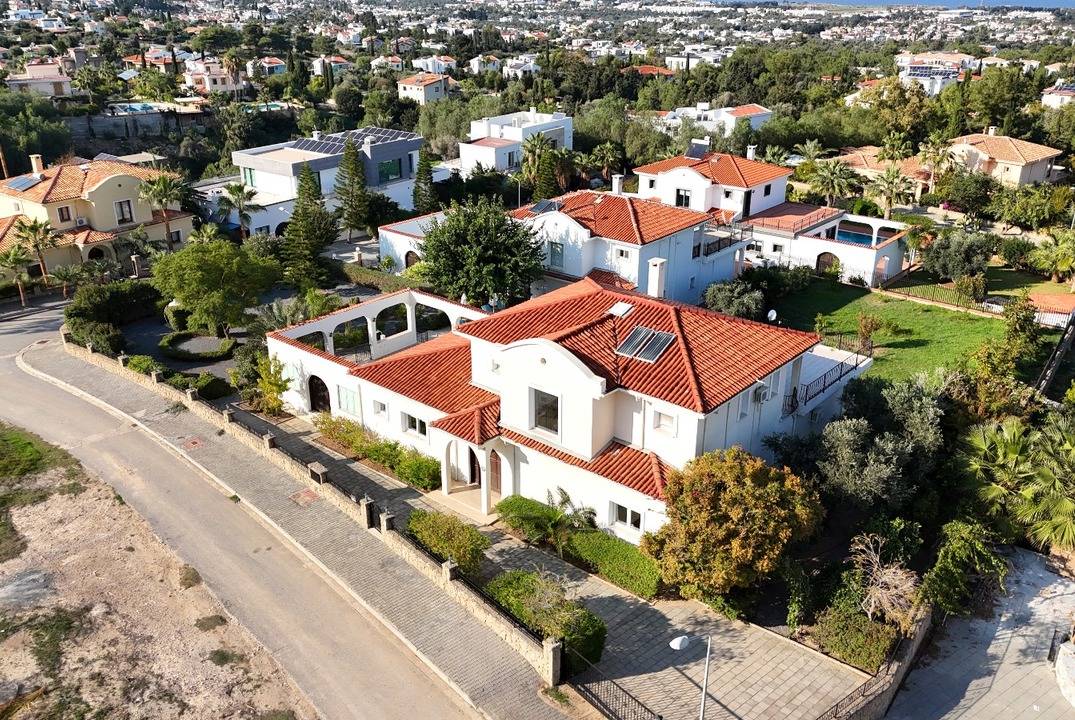 Prestigious Villa in Lower Bellapais with Panoramic Views