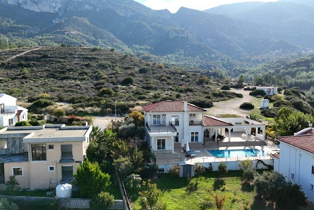 Prestigious Villa in Lower Bellapais with Panoramic Views