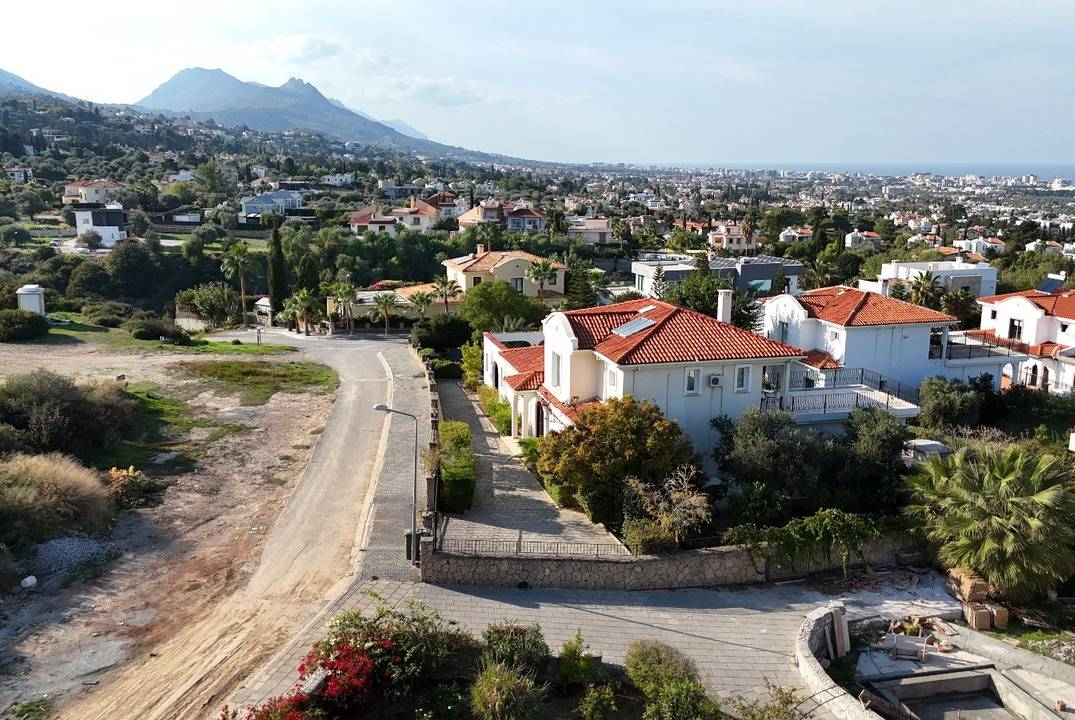 Prestigious Villa in Lower Bellapais with Panoramic Views