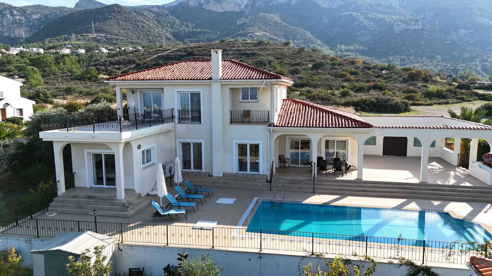 Prestigious Villa in Lower Bellapais with Panoramic Views