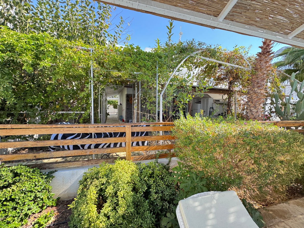 Villa for Rent in Bogaz, Caesar Beach Complex – Right on the Seafront!