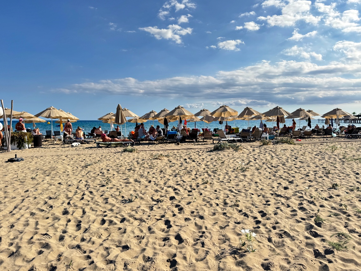 Villa for Rent in Bogaz, Caesar Beach Complex – Right on the Seafront!