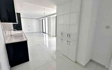 Luxury Homes Steps Away from the Best Beaches