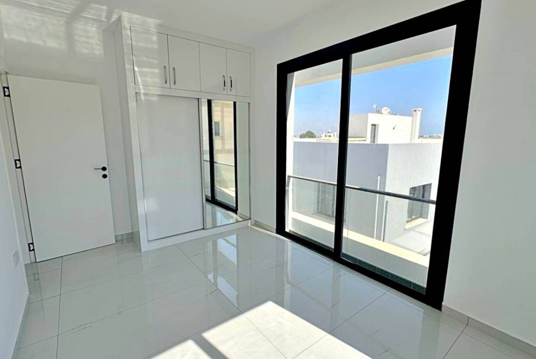 Luxury Homes Steps Away from the Best Beaches