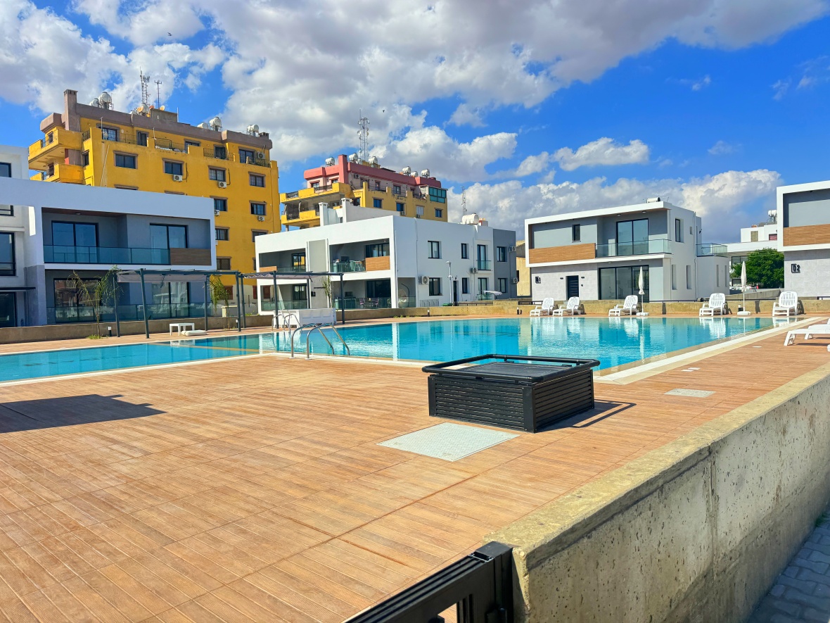 Luxury Homes Steps Away from the Best Beaches