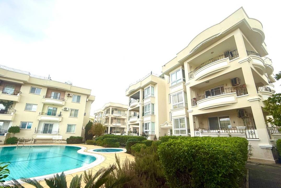 Spacious fully furnished 3+1 apartment with sea and mountain views in Girne, Alsancak, Kavankoy Site.