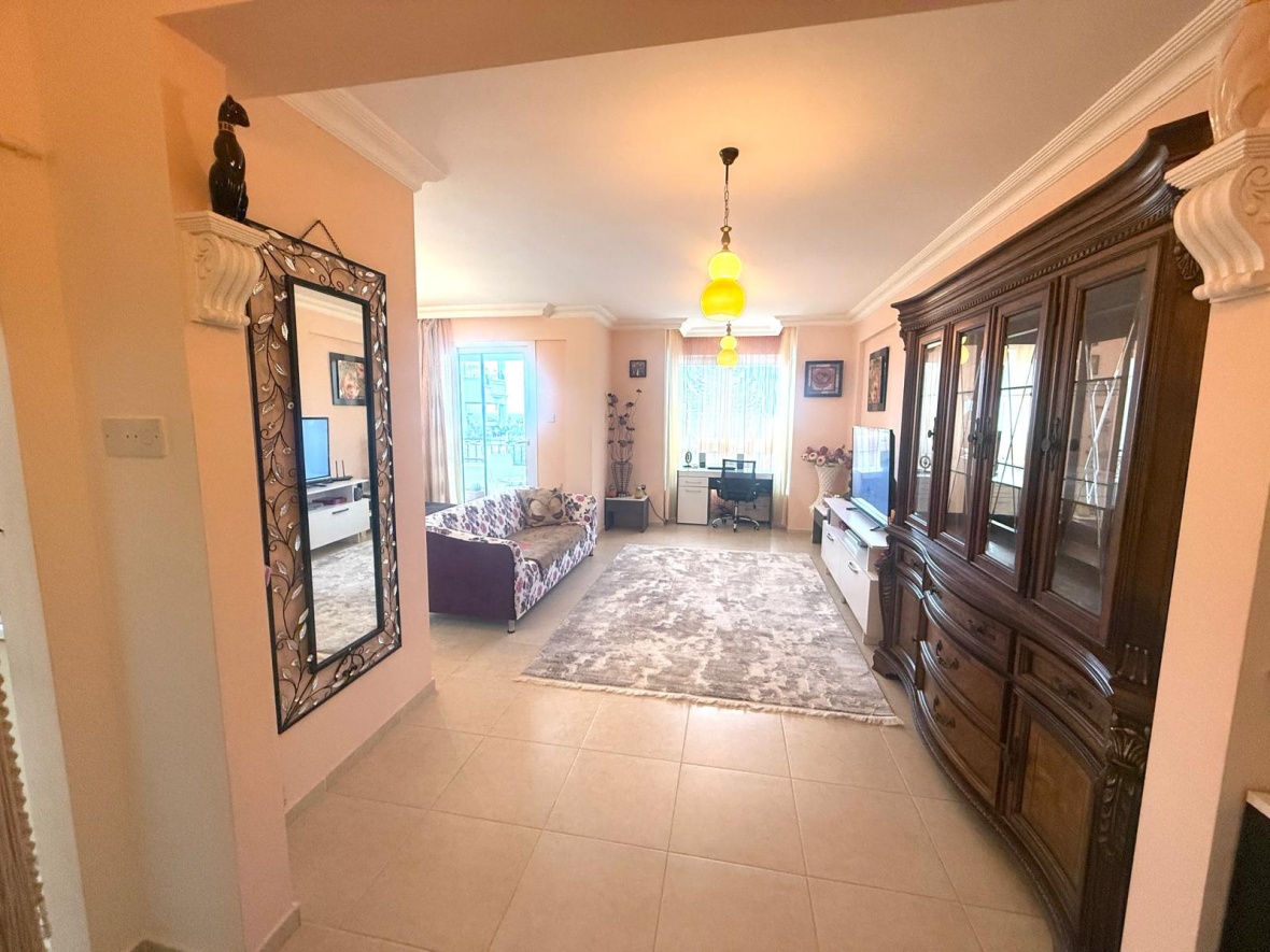 Spacious fully furnished 3+1 apartment with sea and mountain views in Girne, Alsancak, Kavankoy Site.