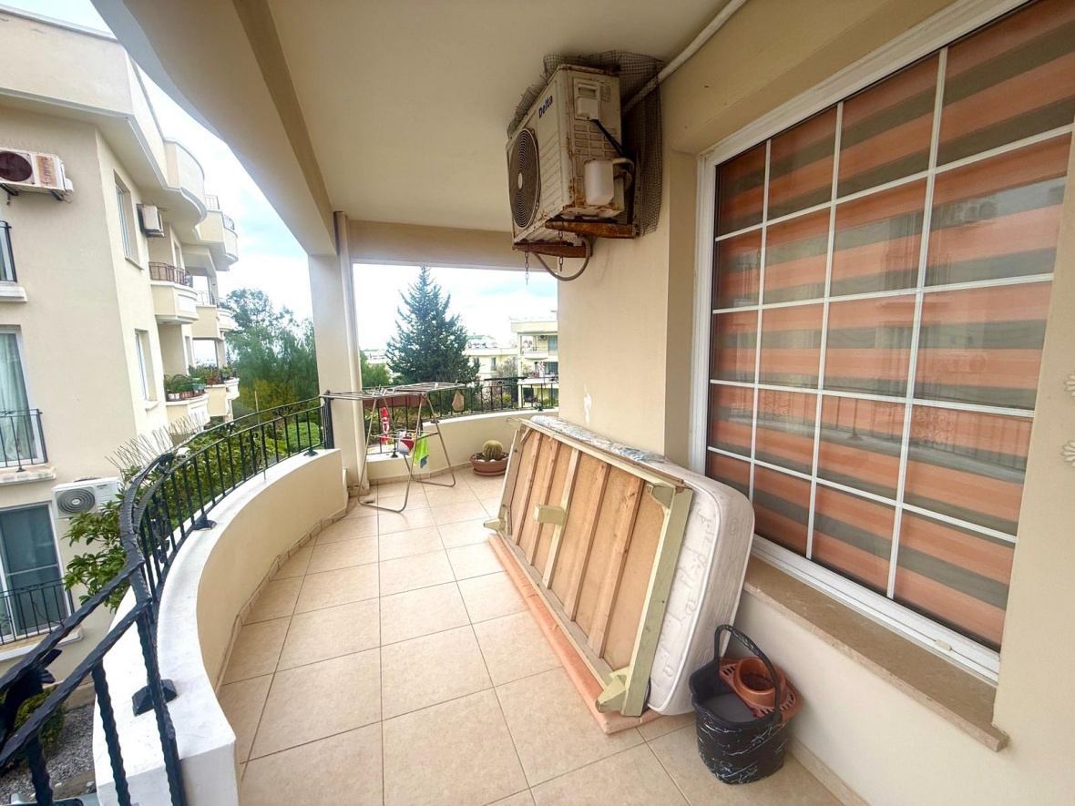 Spacious fully furnished 3+1 apartment with sea and mountain views in Girne, Alsancak, Kavankoy Site.