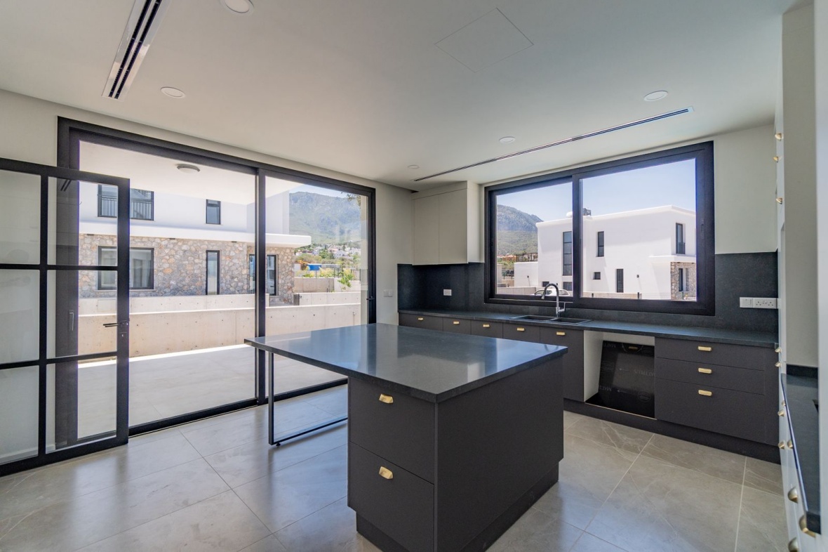 New 4+1 villa in prestigious Edremit, Kyrenia.