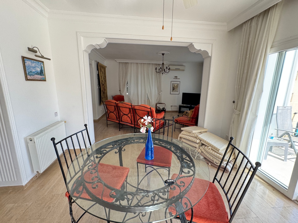 Spacious 3+1 Villa for Rent in Karşıyaka