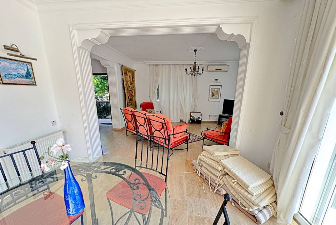 Spacious 3+1 Villa for Rent in Karşıyaka