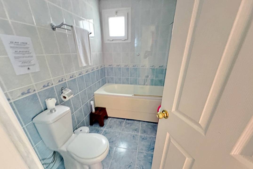 Spacious 3+1 Villa for Rent in Karşıyaka