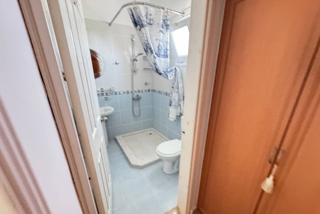 Spacious 3+1 Villa for Rent in Karşıyaka