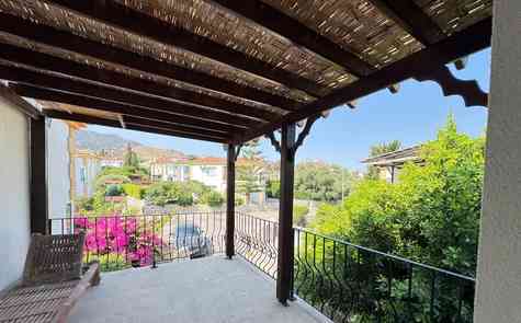 Spacious 3+1 Villa for Rent in Karşıyaka
