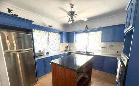 Spacious 3+1 Villa for Rent in Karşıyaka