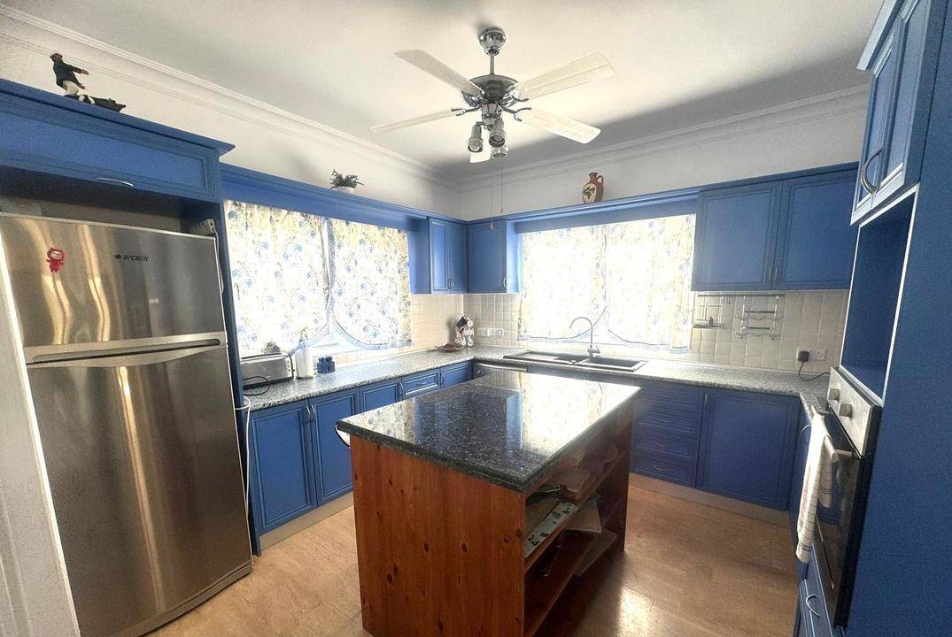 Spacious 3+1 Villa for Rent in Karşıyaka