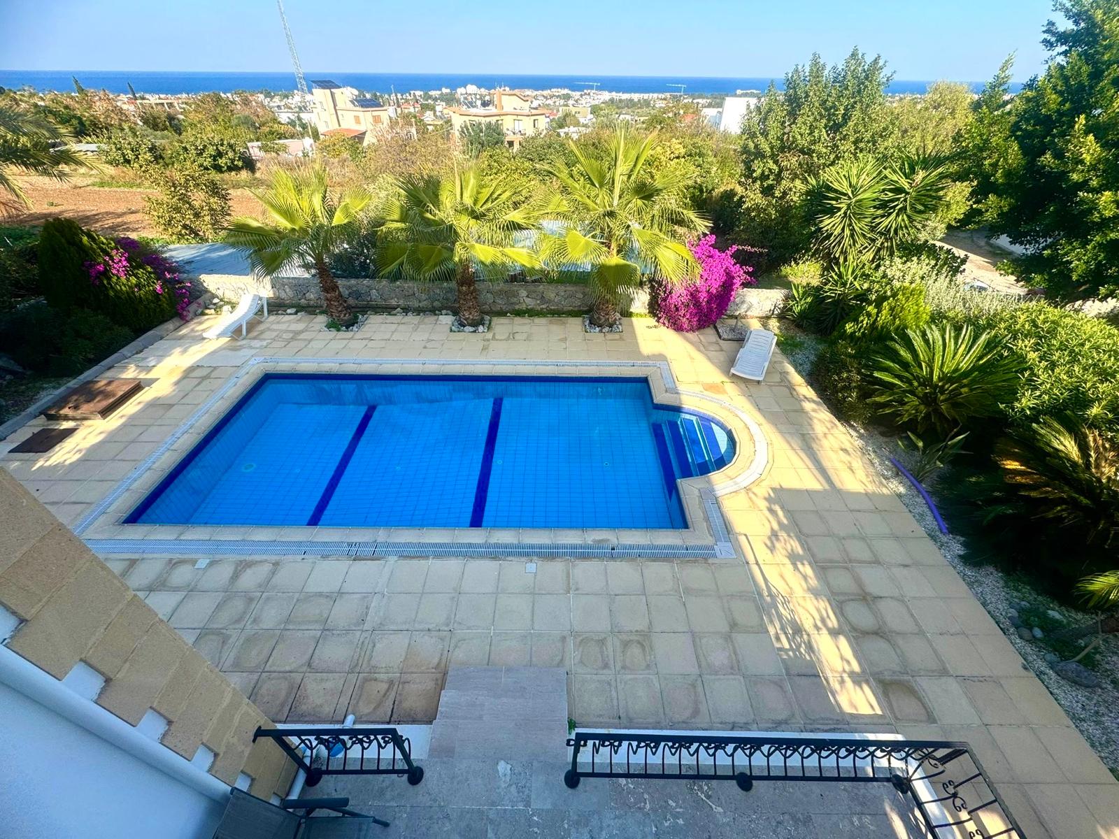 Spacious 3+1 Villa for Rent in Karşıyaka
