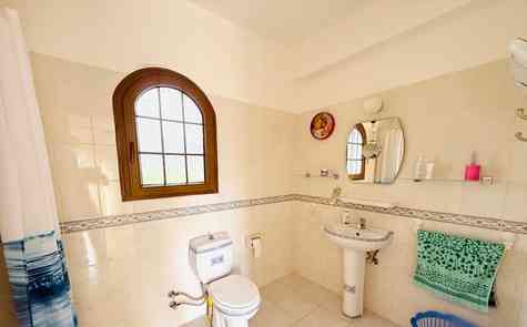 Detached Villa with Private Pool in Alsancak, North Cyprus
