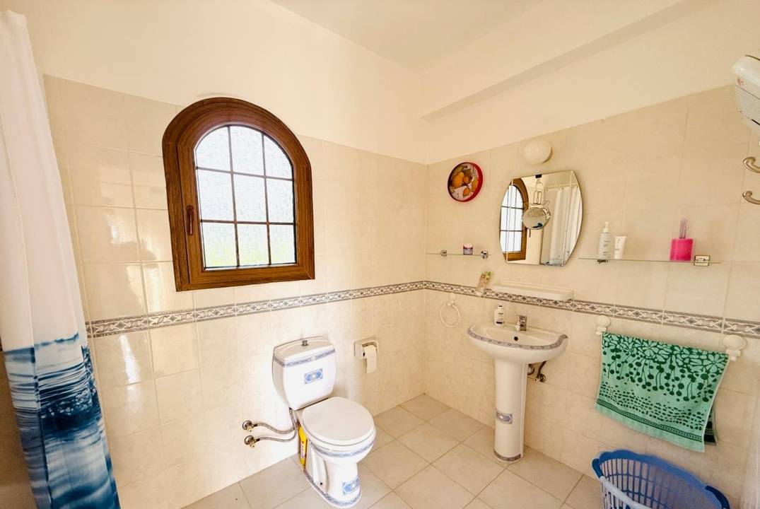 Detached Villa with Private Pool in Alsancak, North Cyprus