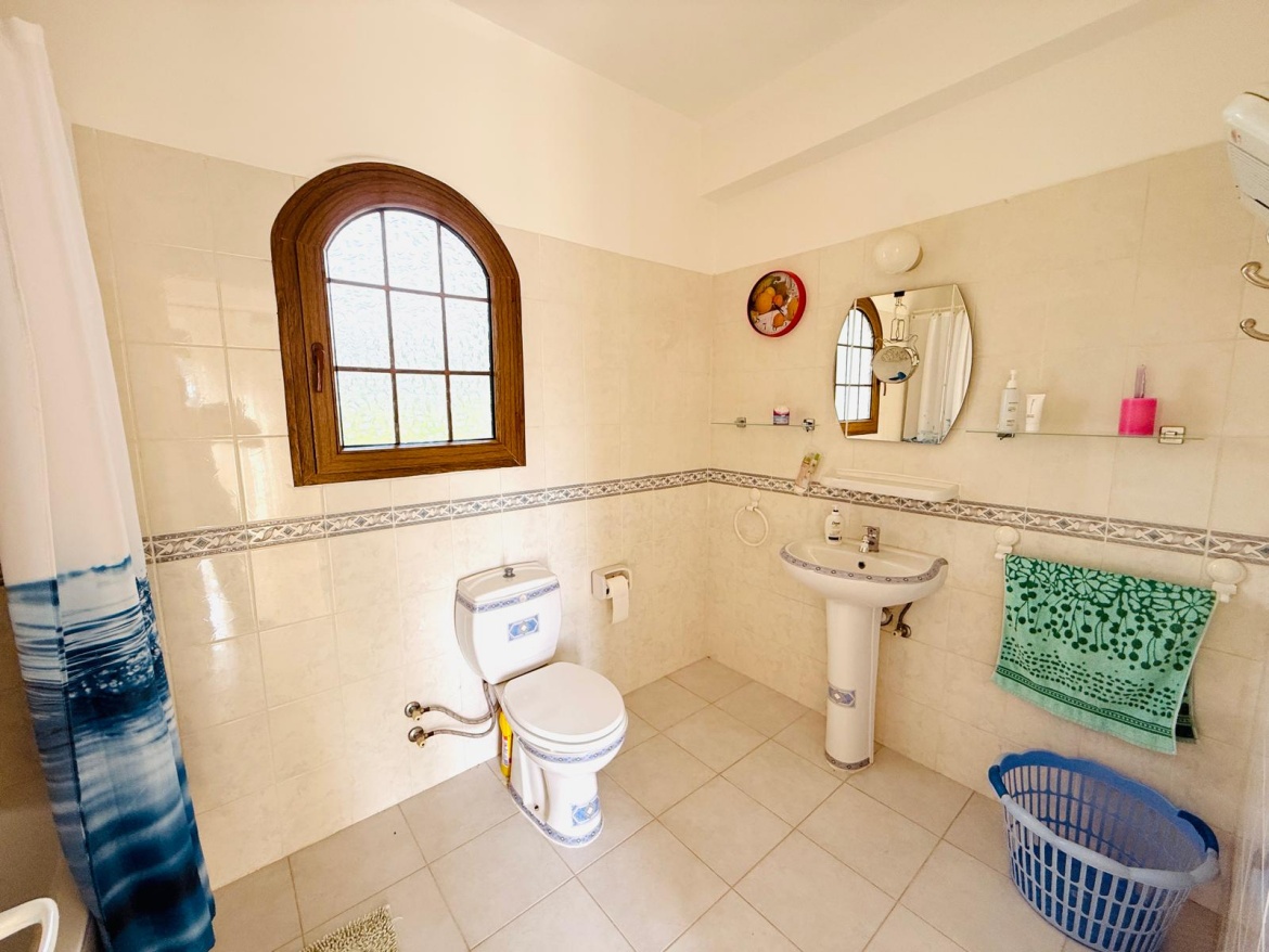 Detached Villa with Private Pool in Alsancak, North Cyprus