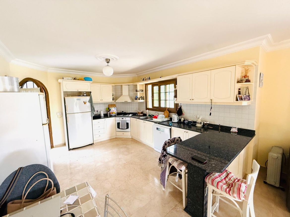 Detached Villa with Private Pool in Alsancak, North Cyprus