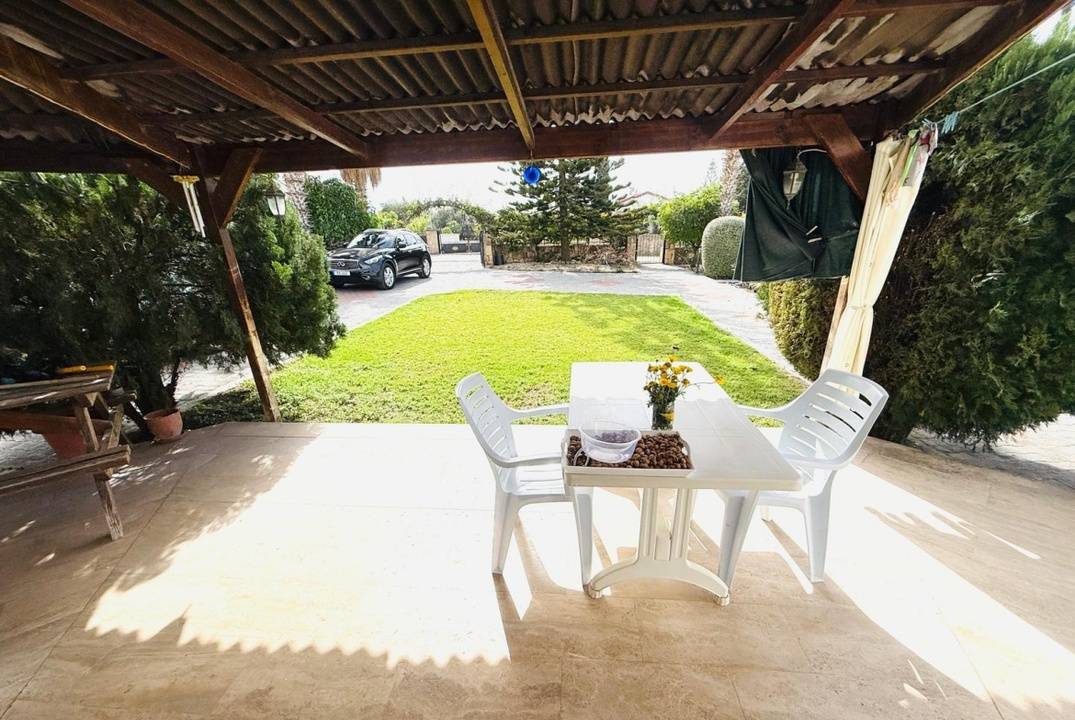 Detached Villa with Private Pool in Alsancak, North Cyprus