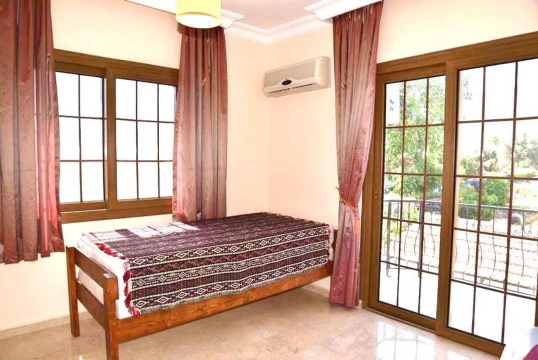 Detached Villa with Private Pool in Alsancak, North Cyprus