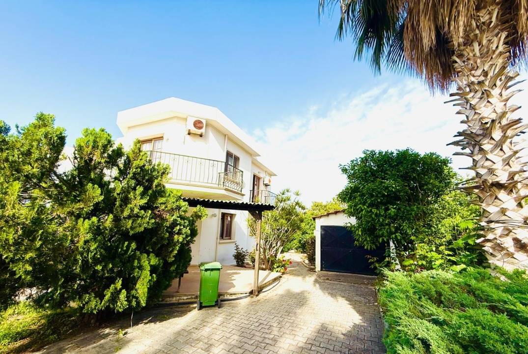Detached Villa with Private Pool in Alsancak, North Cyprus