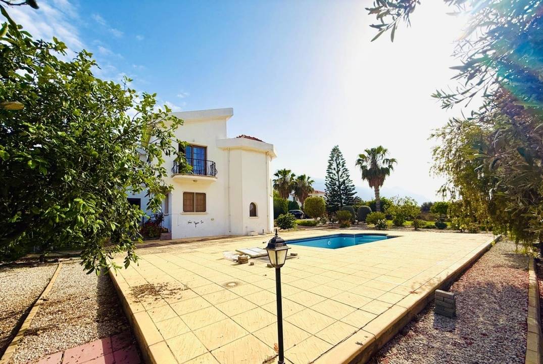 Detached Villa with Private Pool in Alsancak, North Cyprus