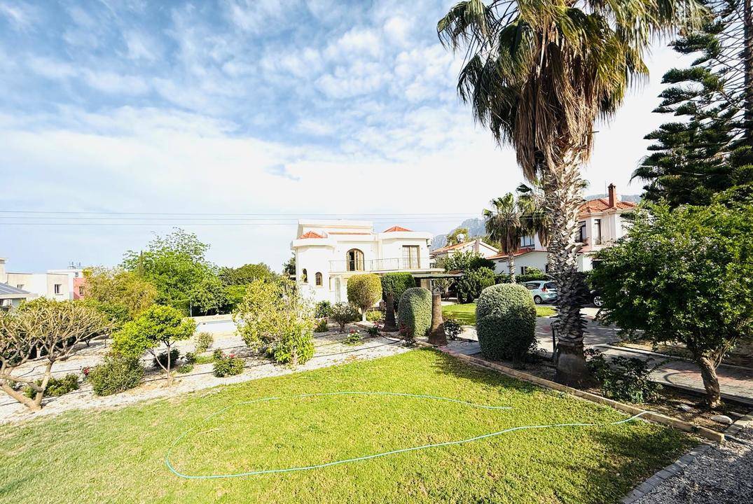 Detached Villa with Private Pool in Alsancak, North Cyprus