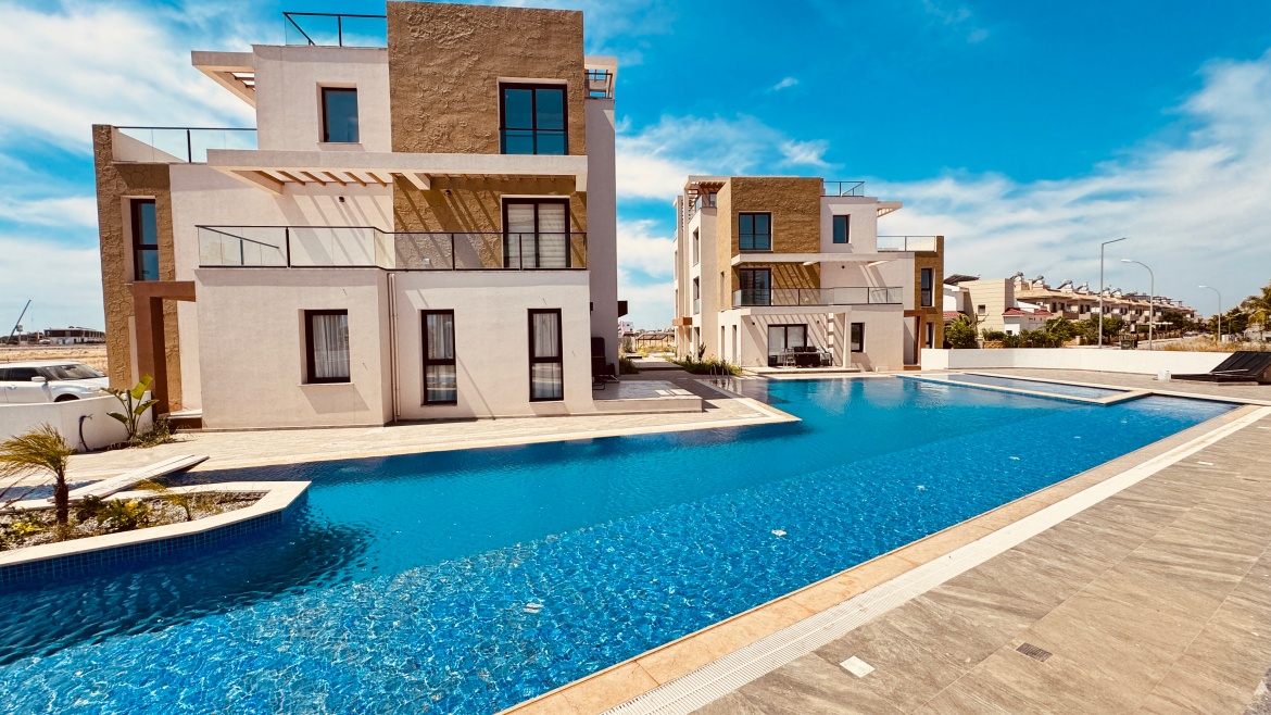 Stylish 2+1 Loft Apartment in Ötüken — Modern Living Near the Sea