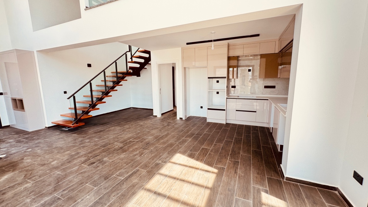 Stylish 2+1 Loft Apartment in Ötüken — Modern Living Near the Sea