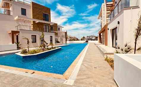 Stylish 2+1 Loft Apartment in Ötüken — Modern Living Near the Sea
