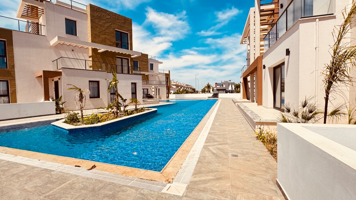 Stylish 2+1 Loft Apartment in Ötüken — Modern Living Near the Sea