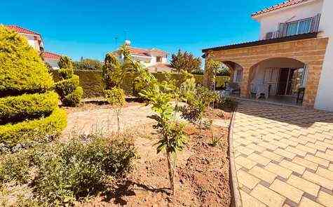 FOR SALE villa in Iskele, Bogaz - the sea and a supermarket nearby!