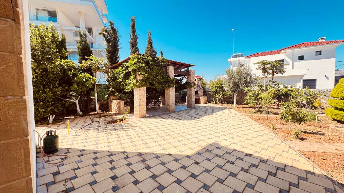 FOR SALE villa in Iskele, Bogaz - the sea and a supermarket nearby!