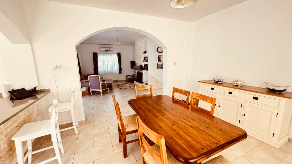 FOR SALE villa in Iskele, Bogaz - the sea and a supermarket nearby!