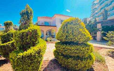 FOR SALE villa in Iskele, Bogaz - the sea and a supermarket nearby!